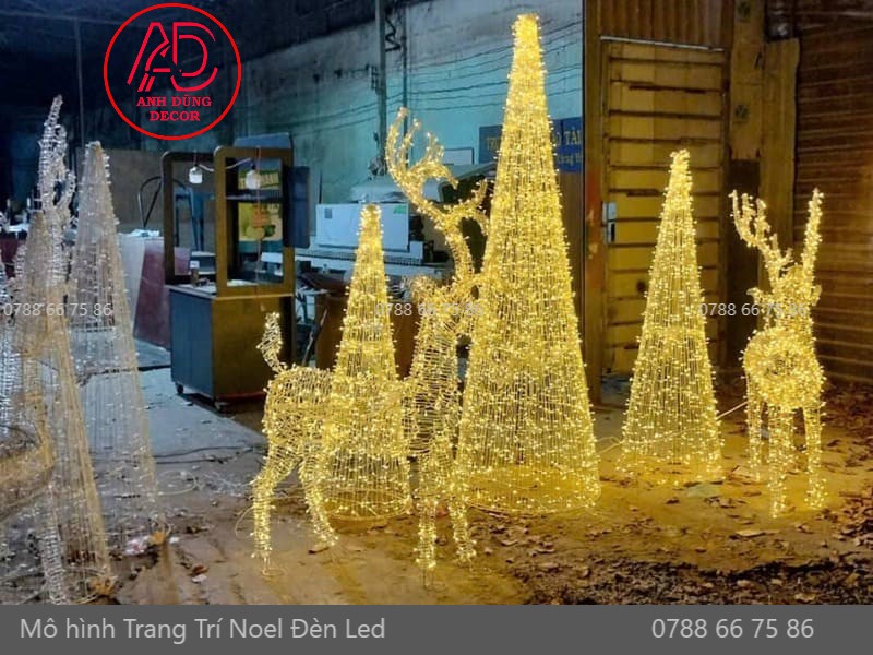 mô hình cây thông sáng đèn mô hình cấy thông thép quấn led trang trí noel