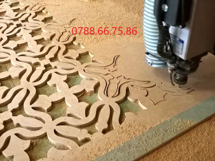 xuong-cat-cnc-gia-re-di-an.jpg