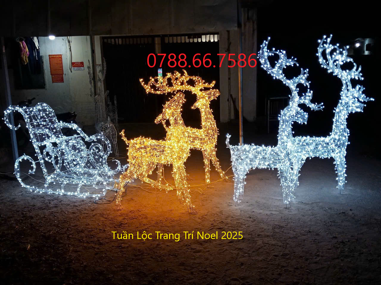 tuần lộc trang trí noel 2025