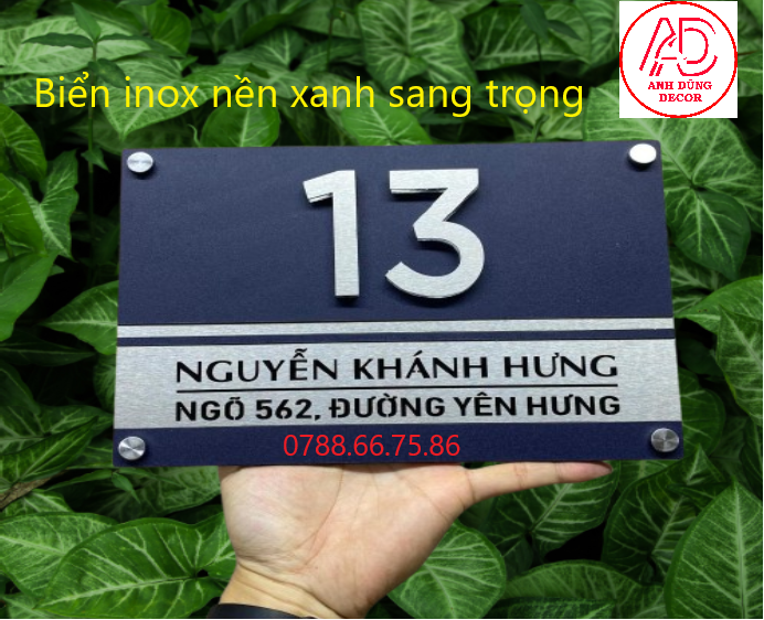 Biển inox nền xanh sang trọng