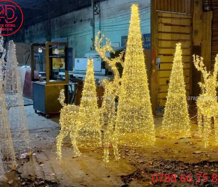 mô hình tuần lộc trang trí noel được gia công tại Anh Dũng Decor