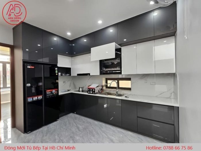 thi công đóng mới tủ bếp kịch trần