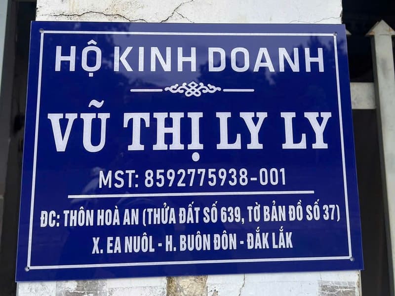 Biển số nhà mica giá rẻ Biển số nhà mica in decal – truyền thống