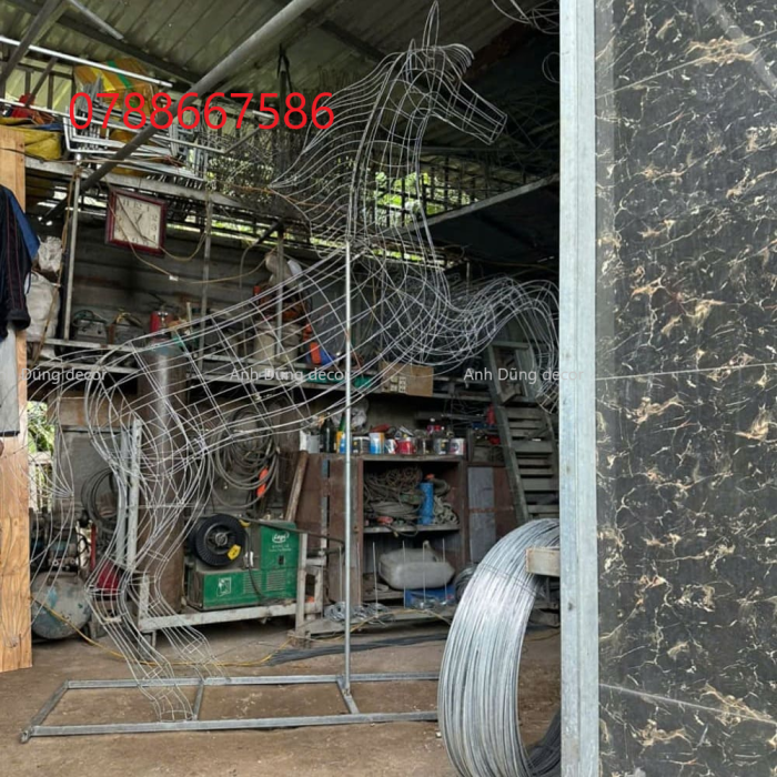Mô Hình Ngựa Thép Tại Xưởng Anh Dũng decor
